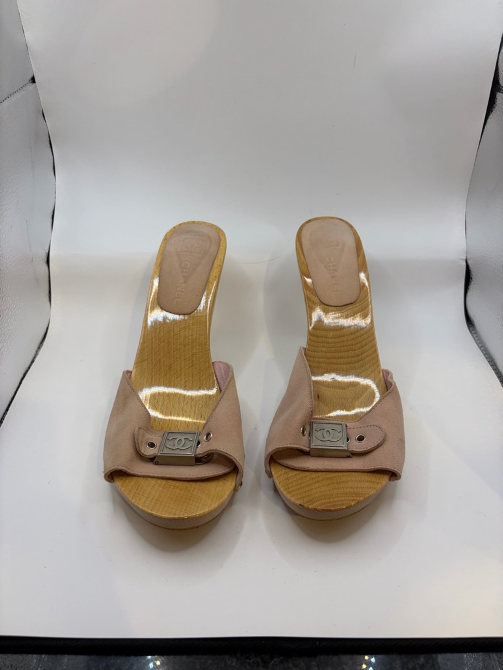 Chanel Pink Wood and Suede Sandals 👡 - Size 40 (US9) - Picture 3 of 12